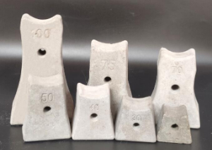 Single concrete spacers